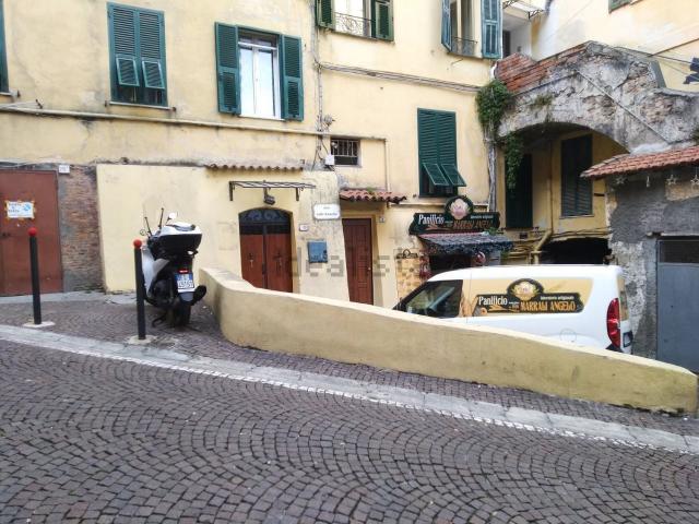 Locale in affitto di 40 m² in Vico delle Camelie, 1