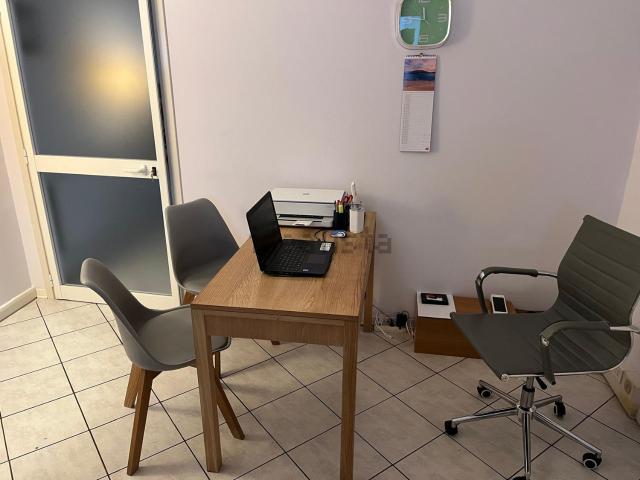 Locale in affitto di 40 m² in Via Tina Maria Lorenzoni
