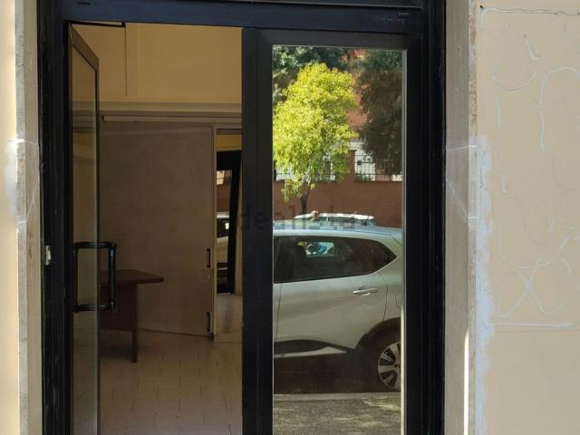Locale in affitto di 40 m² in Via Tor de&apos  Schiavi, 123