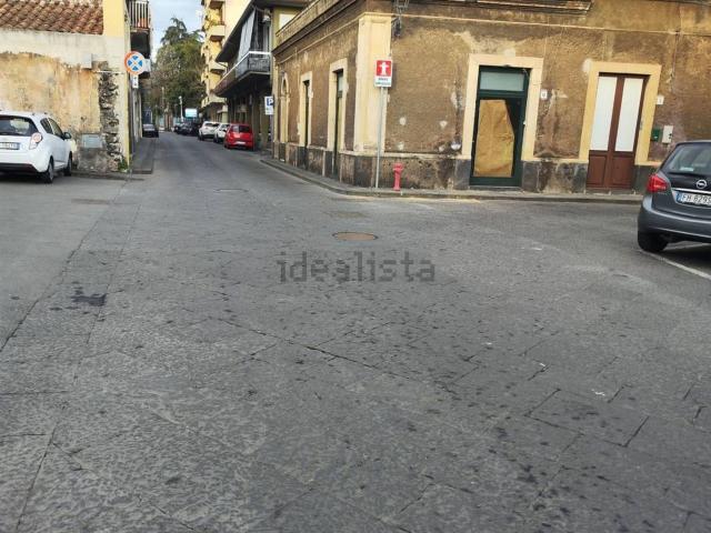 Locale in affitto di 40 m² in Via Vincenzo Bellini, 1