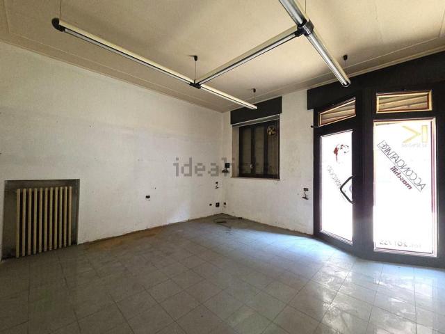 Locale in affitto di 40 m² in Via A. Buttafava, 9