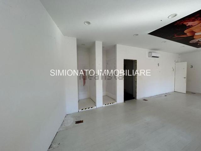 Locale in affitto di 40 m² in Via Barche