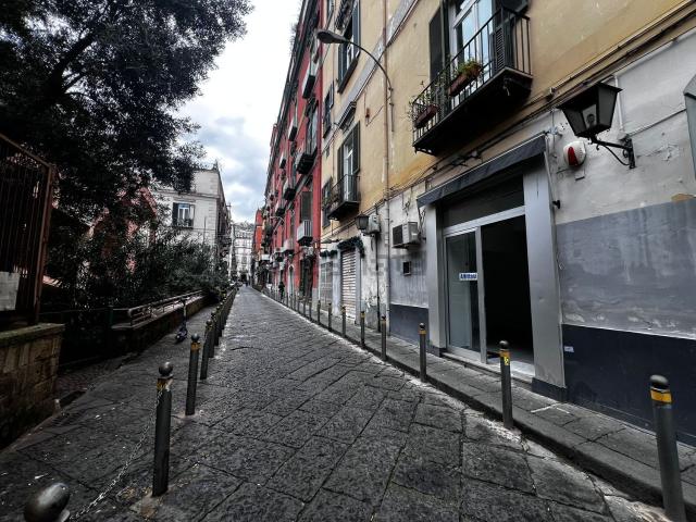 Locale in affitto di 40 m² in Via Bisignano, 33