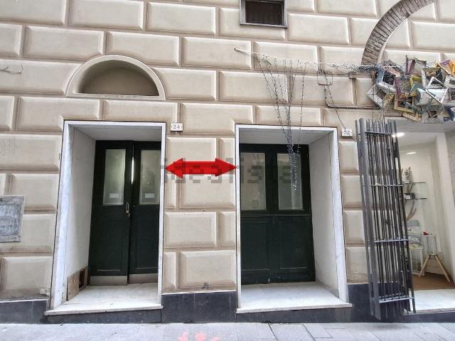 Locale in affitto di 40 m² in Via Capitan Romeo, 24