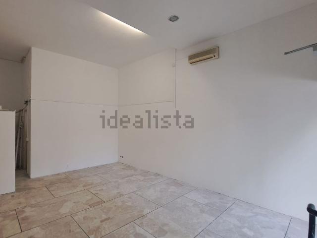 Locale in affitto di 40 m² in Via Cornelio Magni