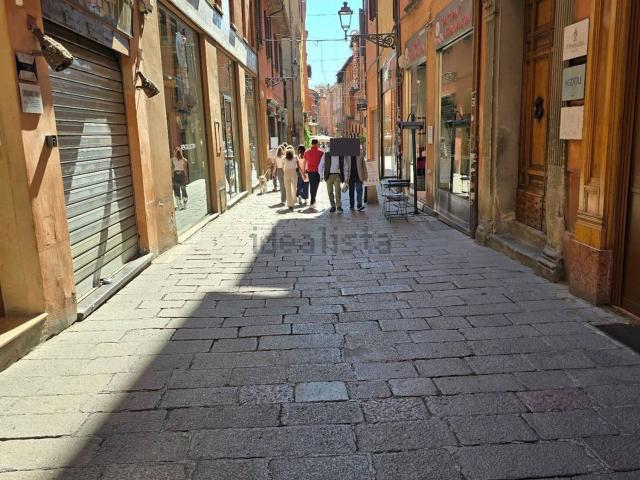 Locale in affitto di 40 m² in Via Clavature