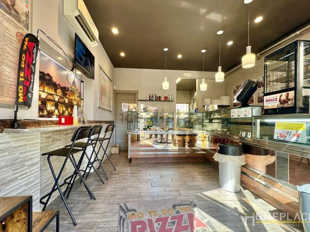 Locale in affitto di 40 m² in Via dell&apos Aquila Reale, 6