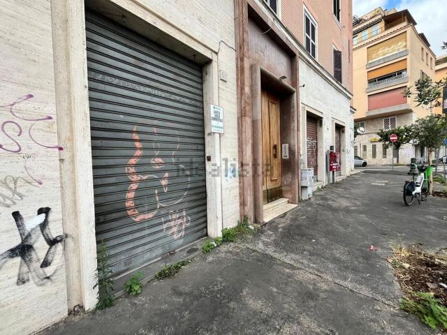 Locale in affitto di 40 m² in Via della Batteria Nomentana, 50