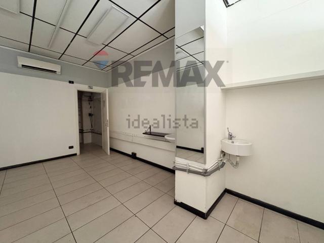 Locale in affitto di 40 m² in Via Valdirivo, 17