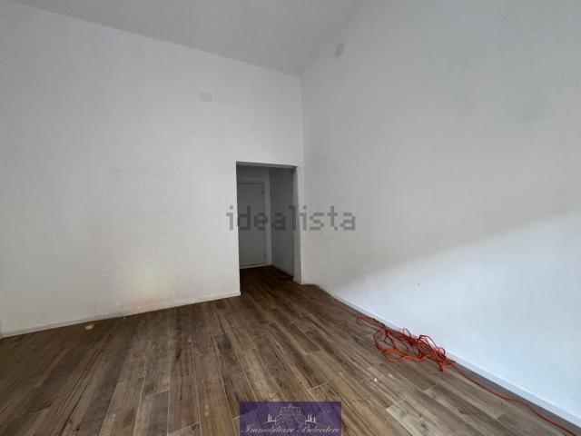 Locale in affitto di 40 m² in Via Francesco Baracca