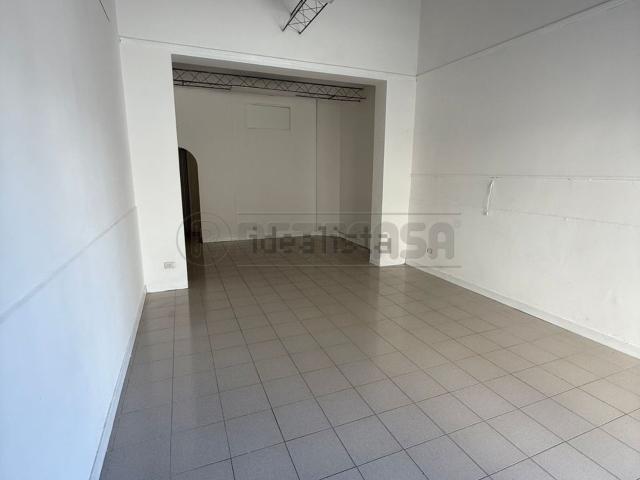 Locale in affitto di 40 m² in Via Generale Cantore, 6