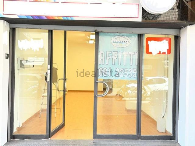 Locale in affitto di 40 m² in Via Giovan Battista Lulli