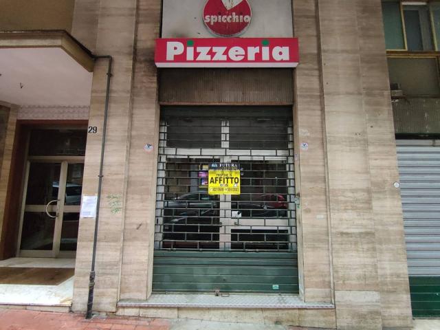 Locale in affitto di 40 m² in Via Piave, 31