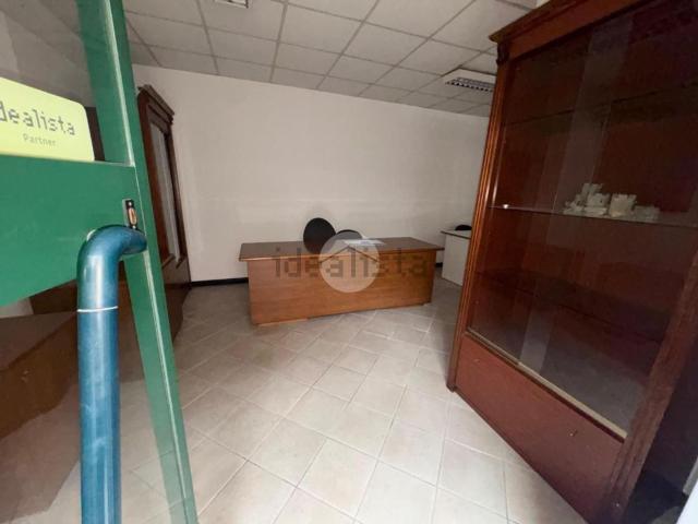 Locale in affitto di 40 m² in Via Ramiro Ginocchio