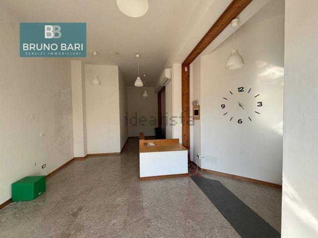 Locale in affitto di 40 m² in Via Riccardo Pitteri