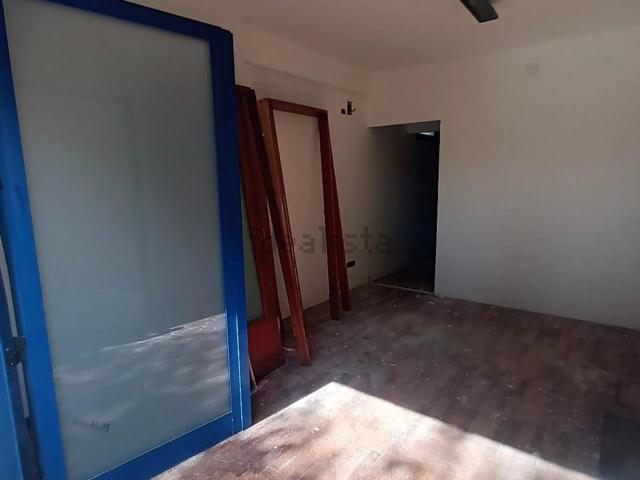 Locale in affitto di 40 m² in Viale Pietro Nenni