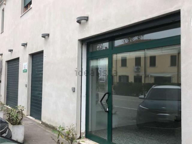Locale in affitto di 40 m²