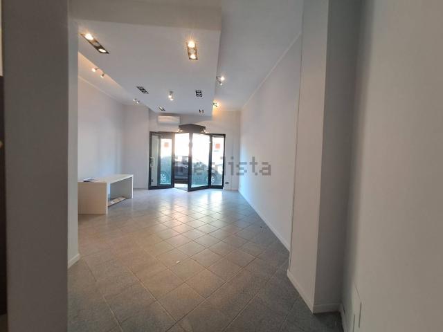Locale in affitto di 41 m² in Piazza Torino
