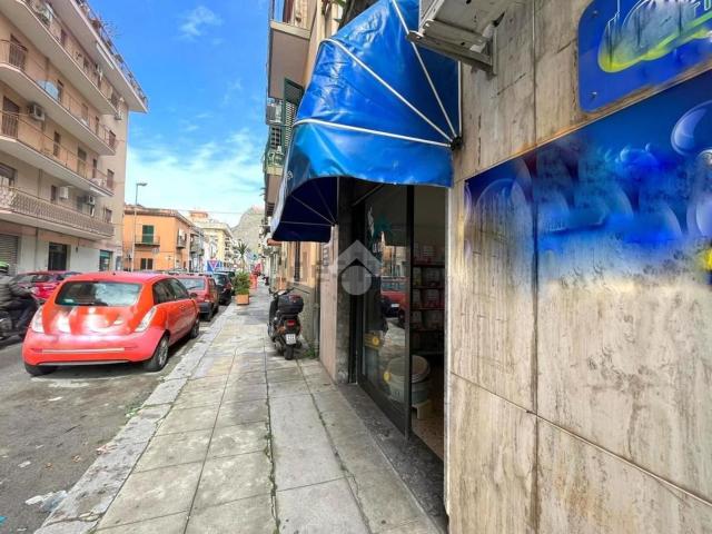Locale in affitto di 41 m² in Via Aloisio Juvara, 47