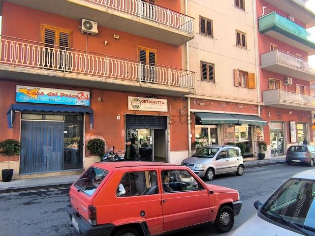 Locale in affitto di 41 m² in Via Giovanni Verga