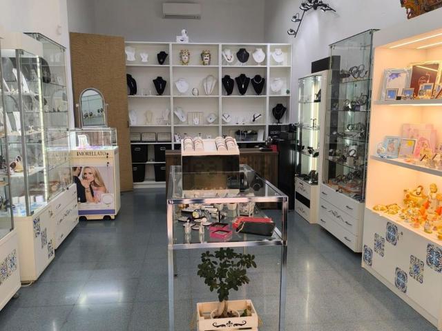 Locale in affitto di 41 m² in Via Giuseppe Sciuti, 61