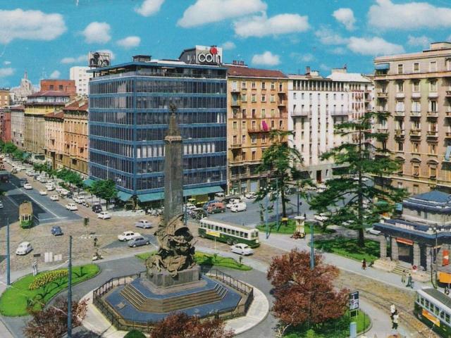 Locale in affitto di 420 m² in Corso di Porta Vittoria