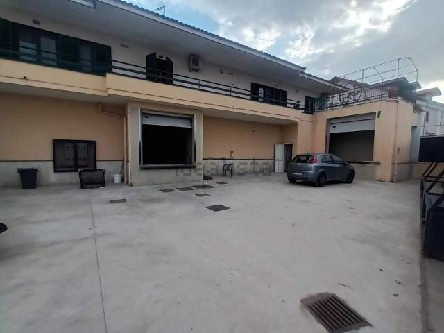 Locale in affitto di 420 m² in Corso Italia