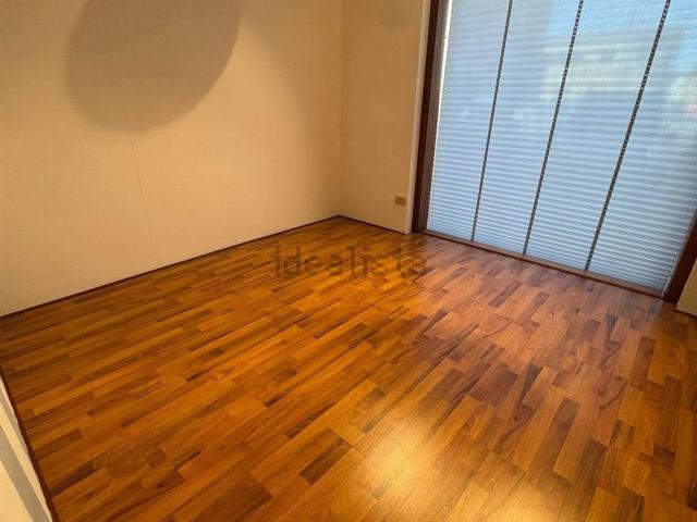 Locale in affitto di 420 m² in Piazza San Domenico