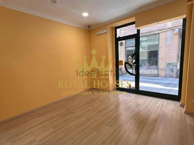 Locale in affitto di 42 m² in Borgo Angelo Mazza, 5