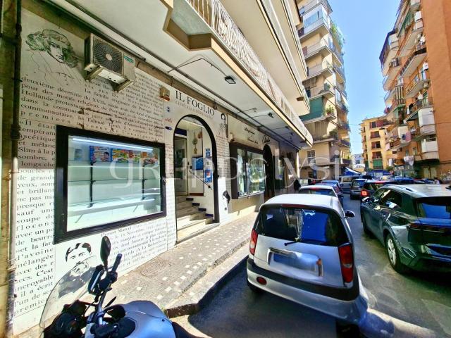 Locale in affitto di 42 m² in Via Alcide de Gasperi, 18