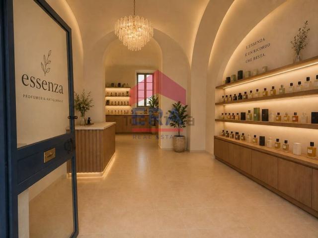 Locale in affitto di 42 m² in Via Brescia, 18