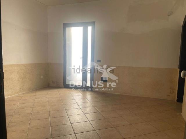 Locale in affitto di 42 m² in Via Felice Cavallotti