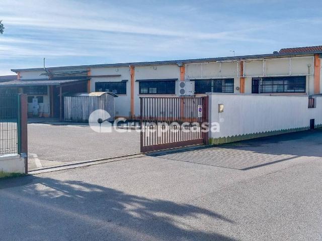Locale in affitto di 430 m² in Via Thomas Alva Edison