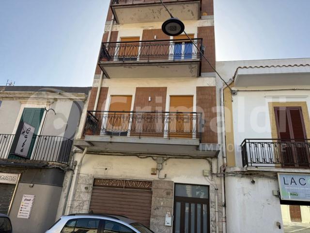 Locale in affitto di 47 m² in Via Consolare Valeria, 195
