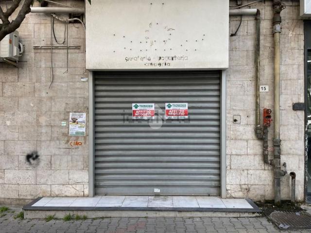 Locale in affitto di 47 m² in Via Enrico Fermi, 15