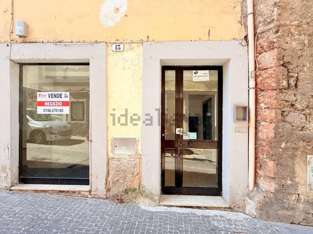 Locale in affitto di 47 m² in Via Pennina, 13