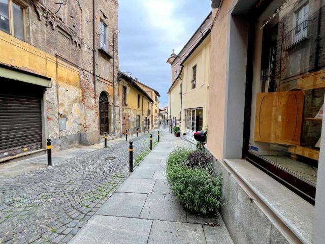 Locale in affitto di 47 m² in Via Santa Croce, 16