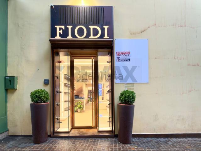 Locale in affitto di 44 m² in Via Tino di Camaino, 19