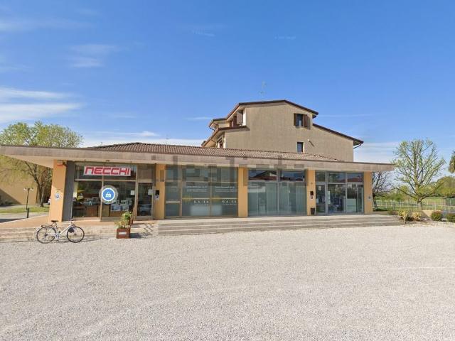 Locale in affitto di 44 m² in Via Amerigo Vespucci