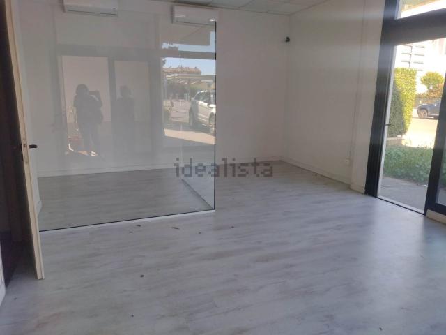 Locale in affitto di 44 m² in Via Bologna