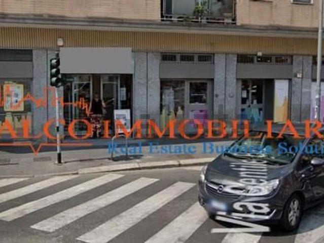 Locale in affitto di 450 m² in Via Giambellino, 80