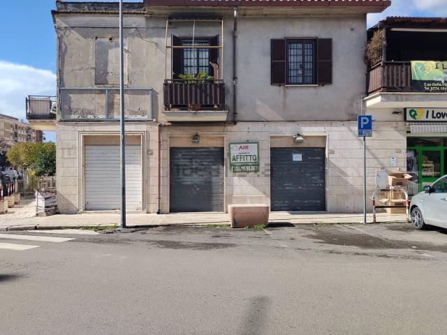 Locale in affitto di 45 m² in Corso Italia, 111