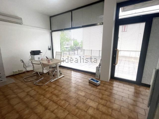 Locale in affitto di 45 m² in Piazza Giorgio La Pira, 17