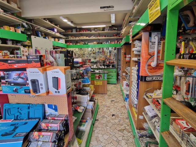 Locale in affitto di 45 m² in Piazza Madonna del Cenacolo