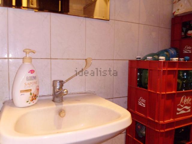 Locale in affitto di 45 m² in Piazza Nazionale
