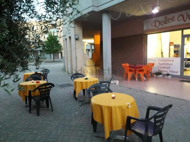 Locale in affitto di 45 m² in Piazza Sandro Pertini