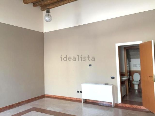 Locale in affitto di 45 m² in Via XX Settembre, 9