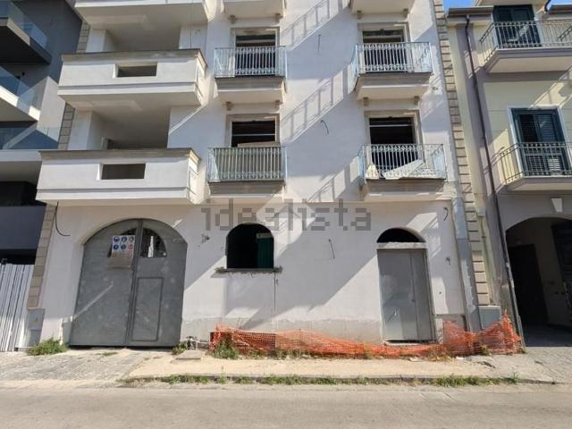 Locale in affitto di 45 m² in Via Carbonari, 14