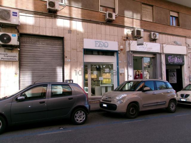 Locale in affitto di 45 m² in Via Cavalieri dell&apos Ordine di Vittorio Veneto, 5