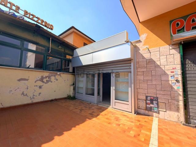 Locale in affitto di 44 m² in Via di Boccea